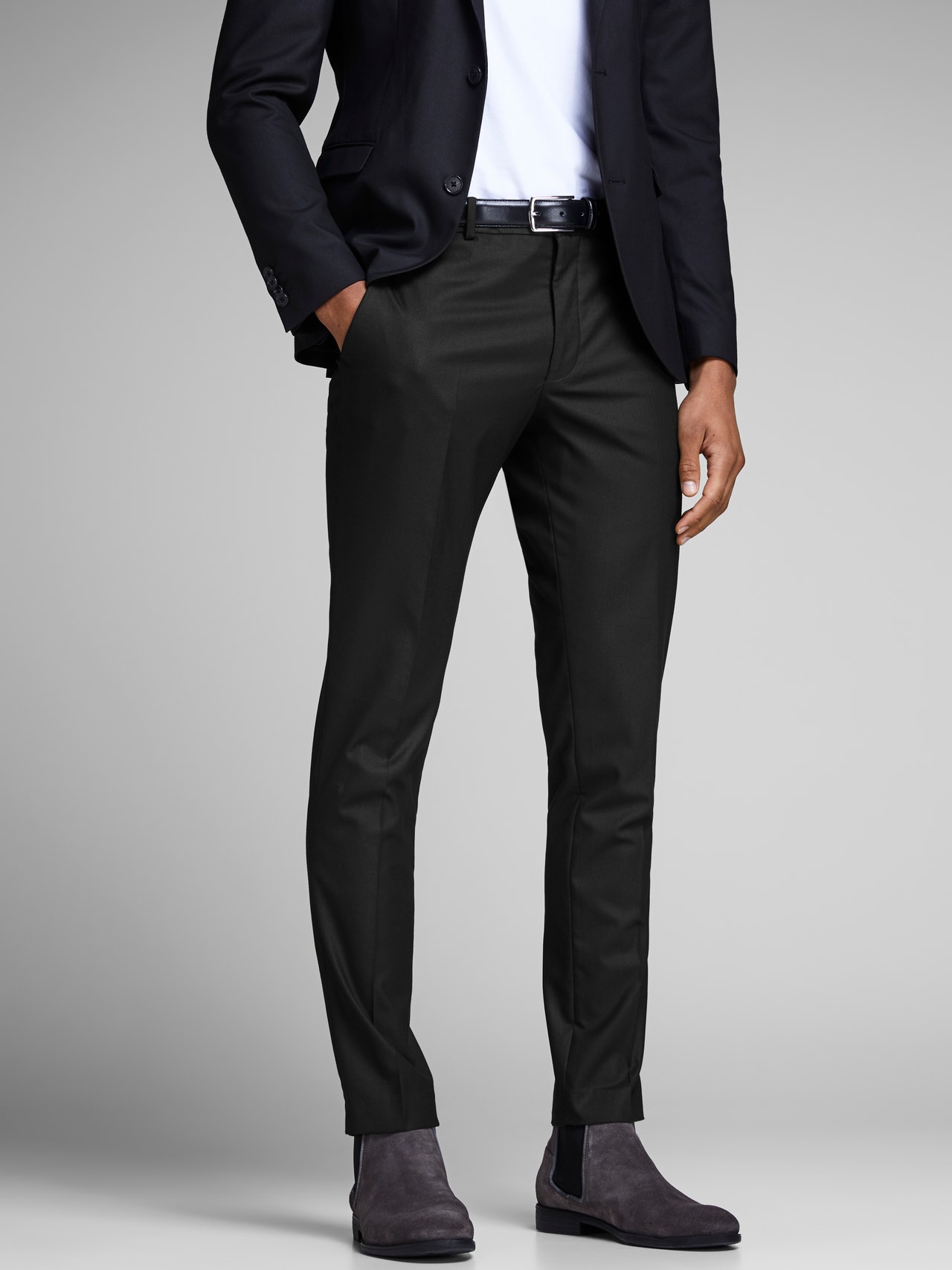 Jack & Jones JJROY Regular Fit Tailored Trousers -Black - 12084146