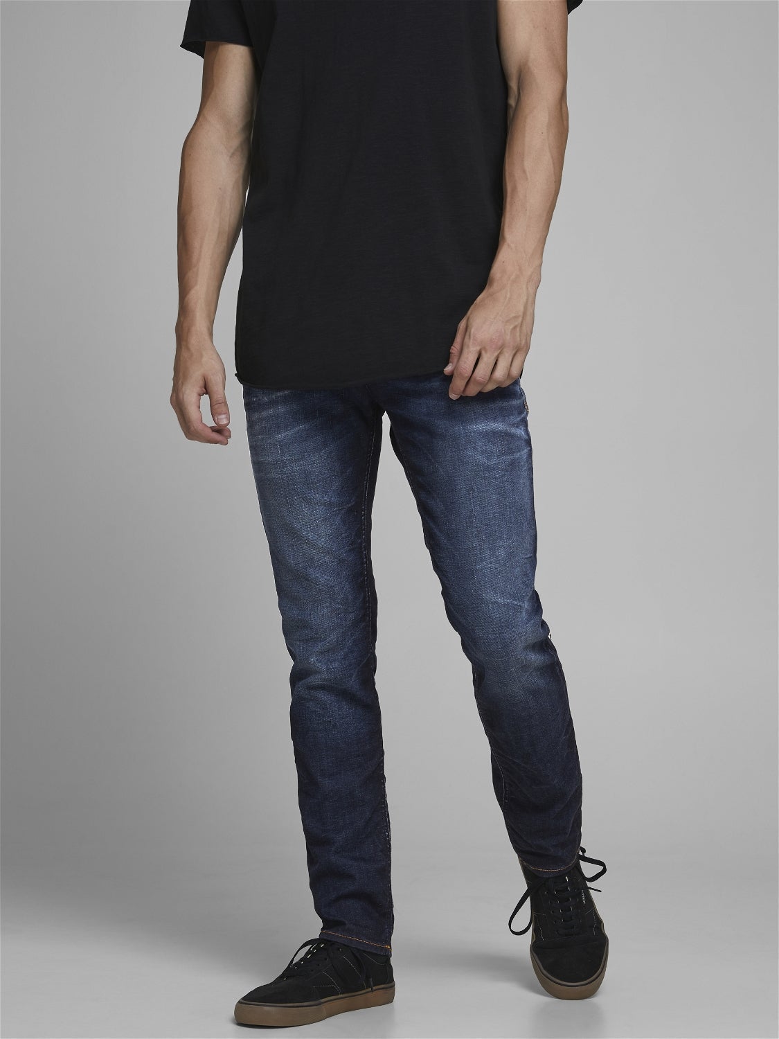 はできませ Jack TIM ORIGINAL - Slim fit jeans - black denim メンズ：サンガ & Jones