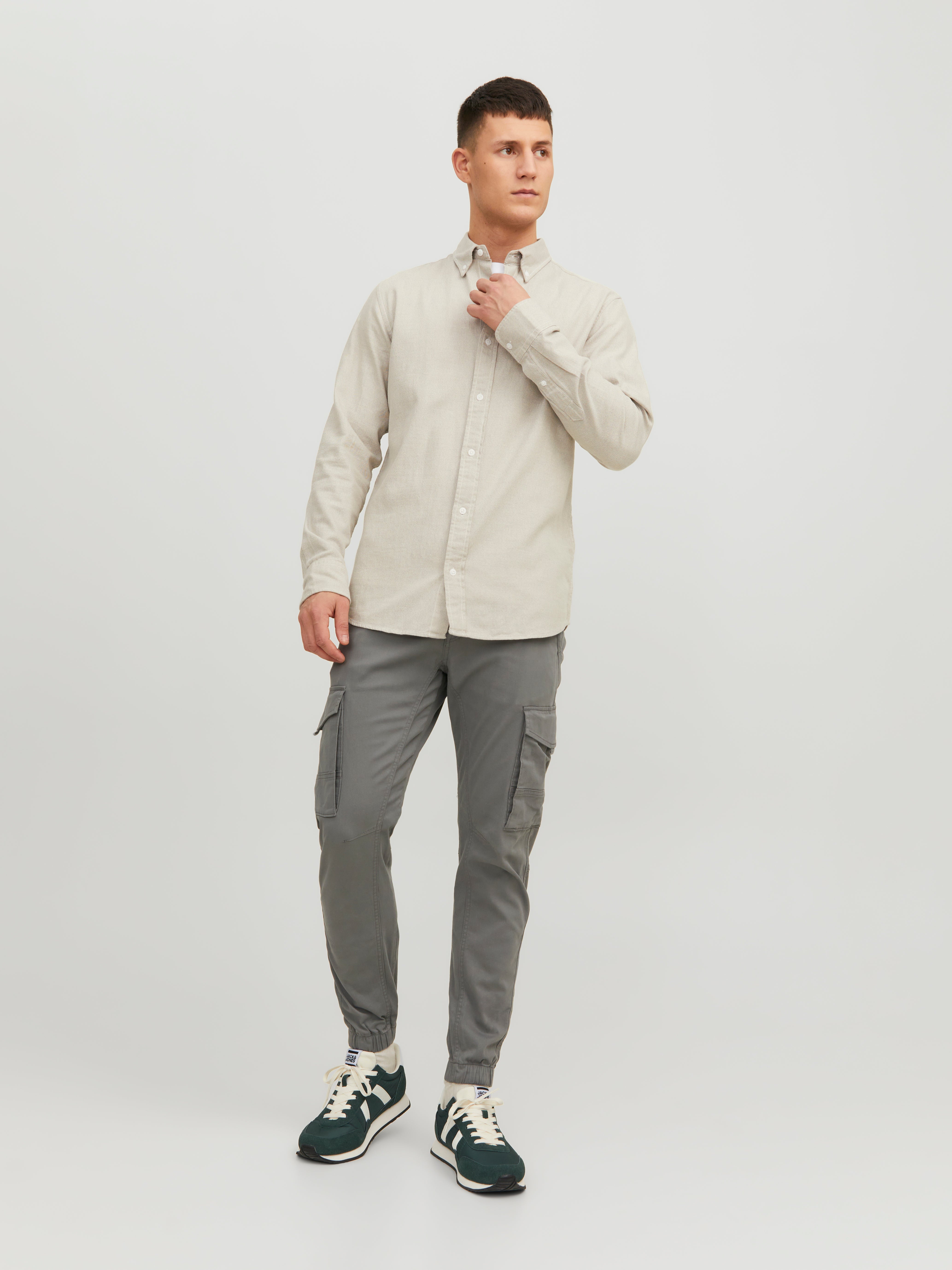 Jack & Jones evan baggy fit cargo trousers in black