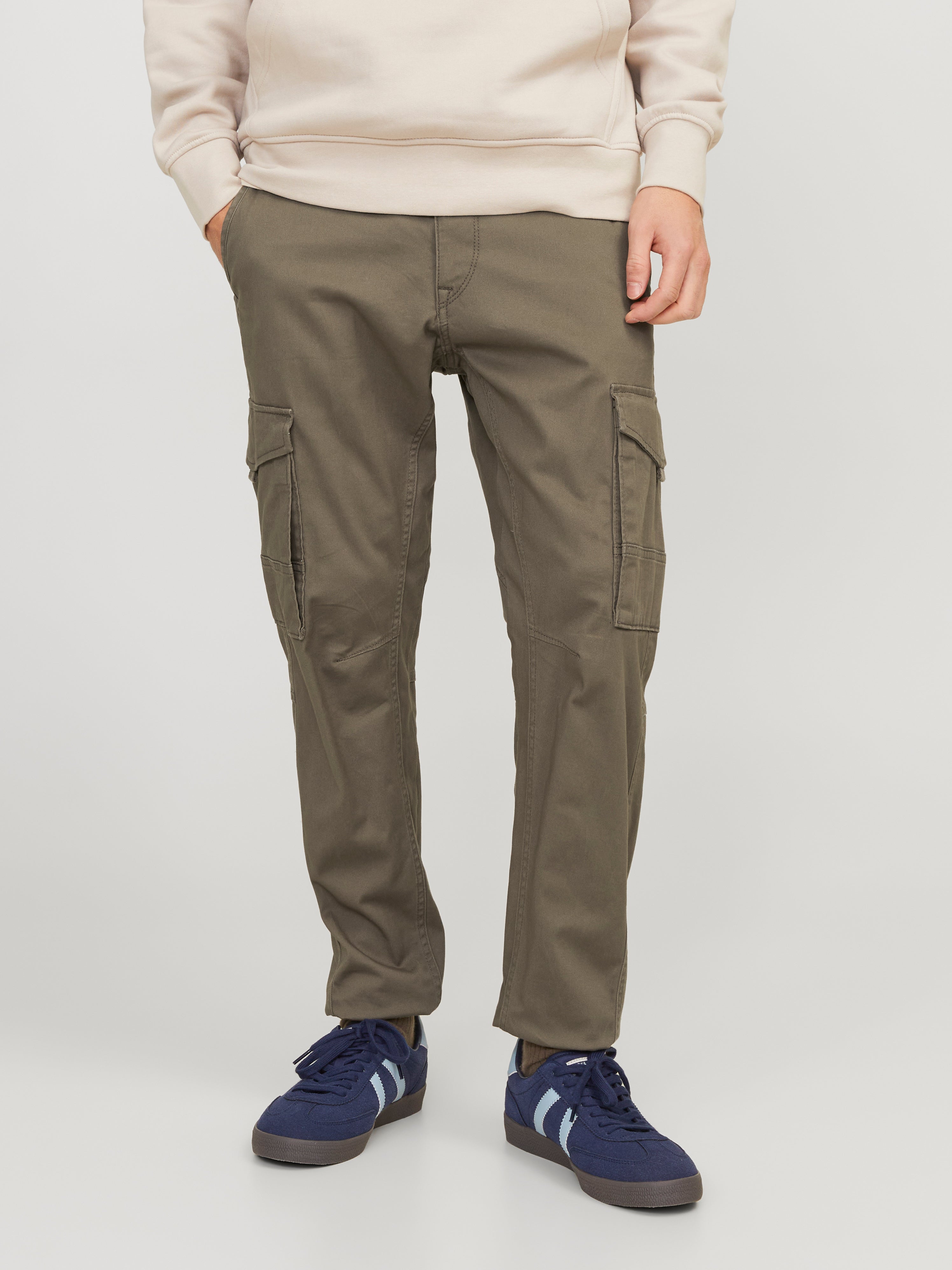 JACK & JONES Tapered Cargo Pants 'Paul Flake' in Black | ABOUT YOU