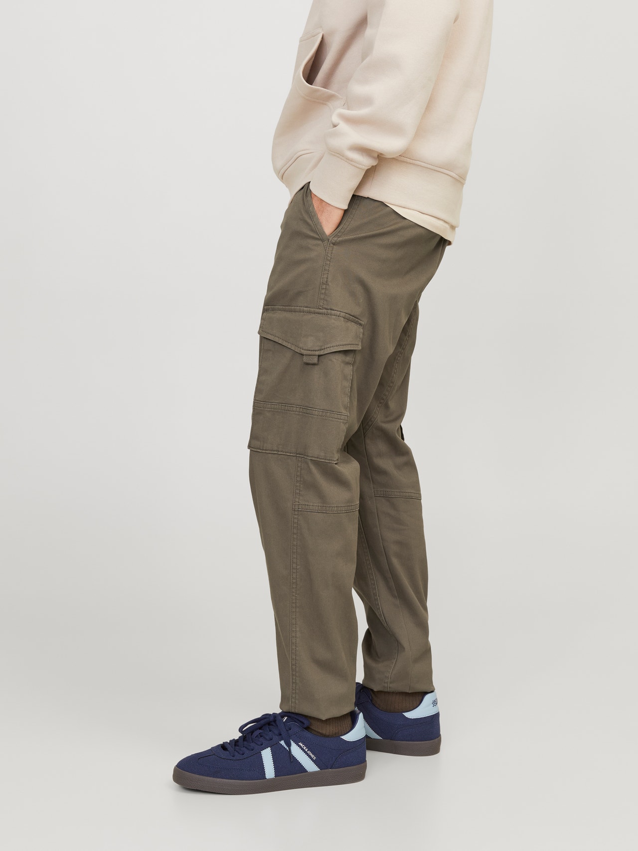 Jack & Jones Slim Fit Cargo trousers -Bungee Cord - 12139912
