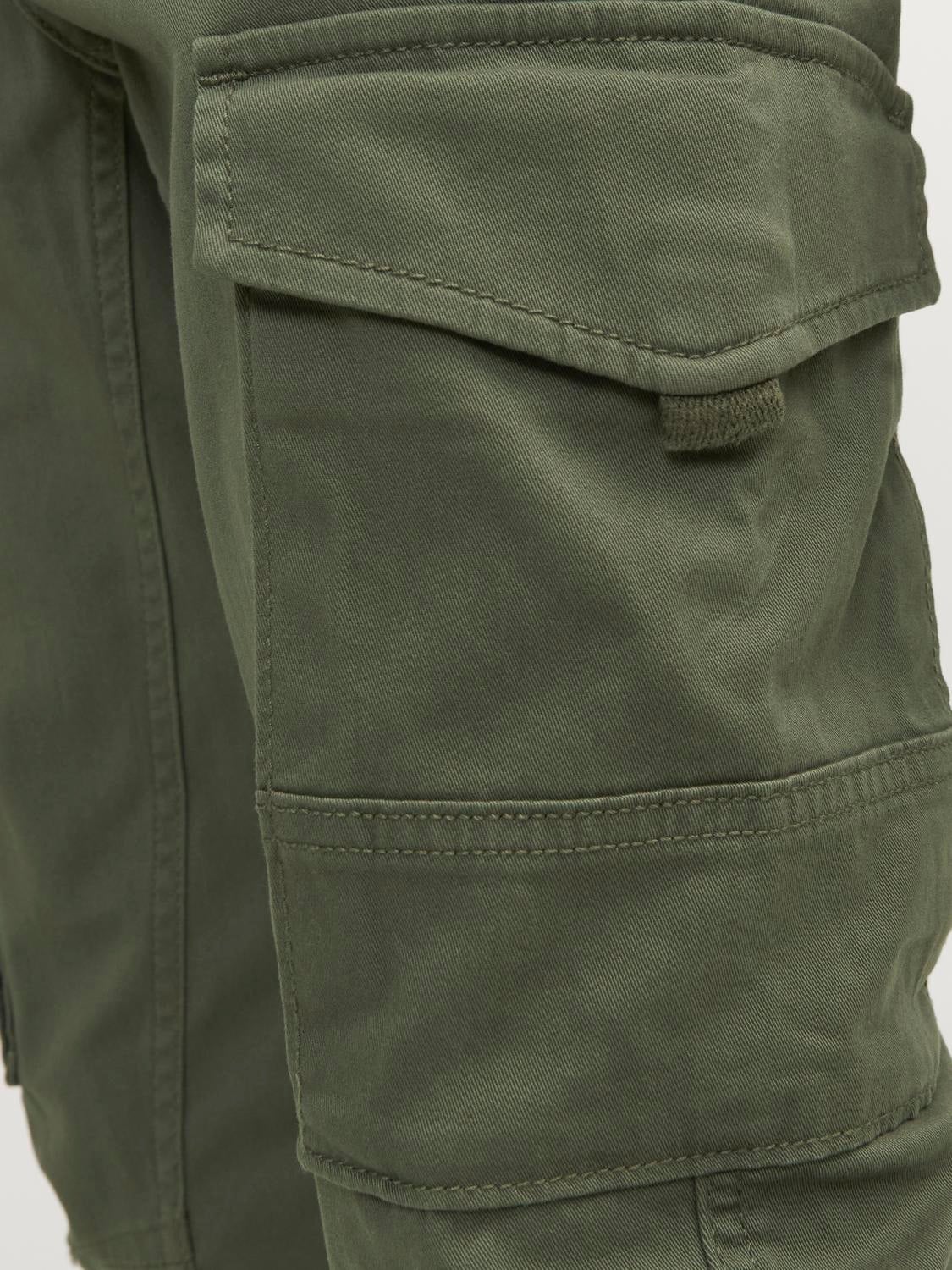 Slim Fit Cargo trousers with 50% discount! | Jack & Jones®