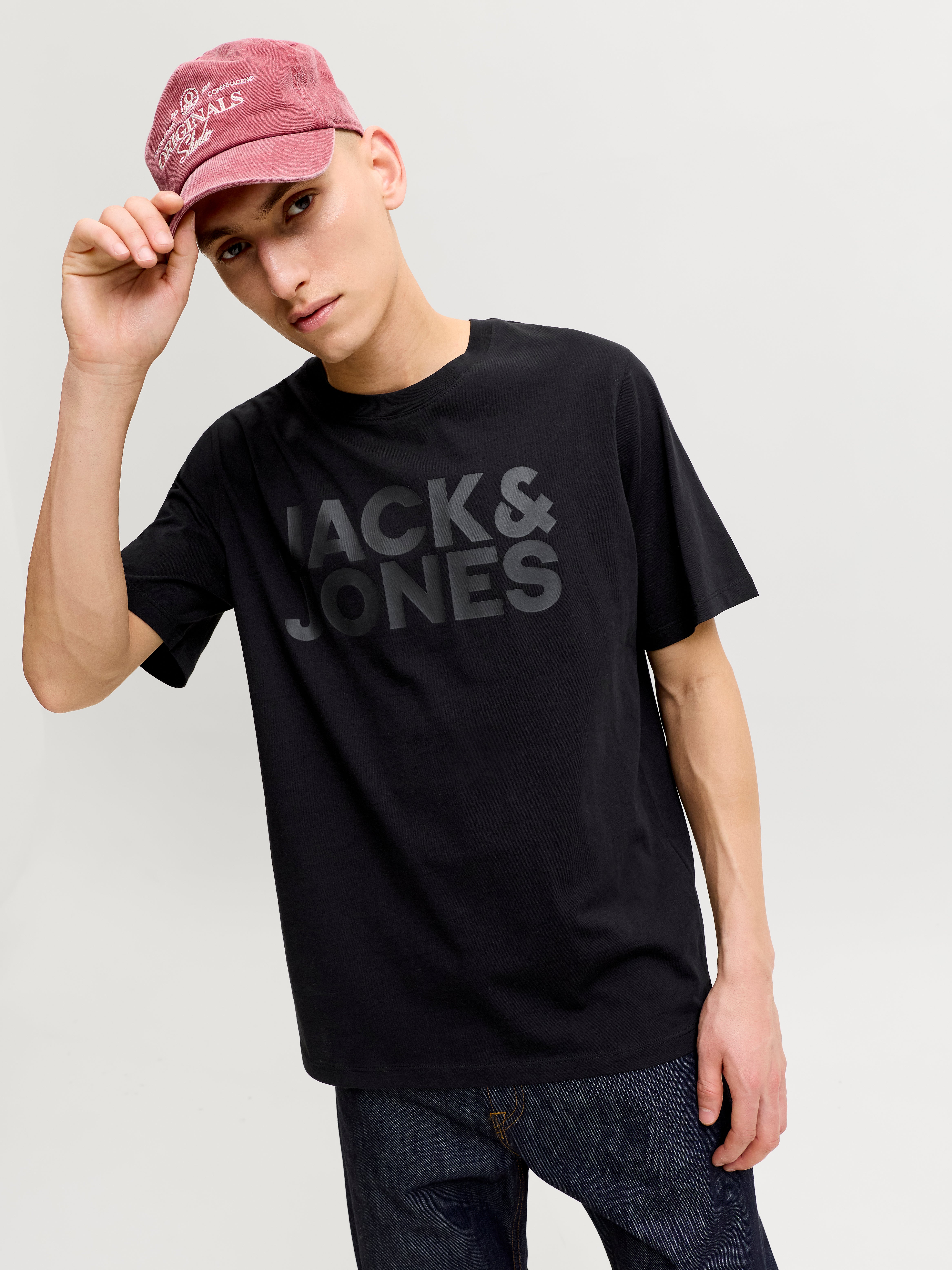 PUMA - GRAPHICS CAT TEE - BLACK - UOMO - 674474 - 01