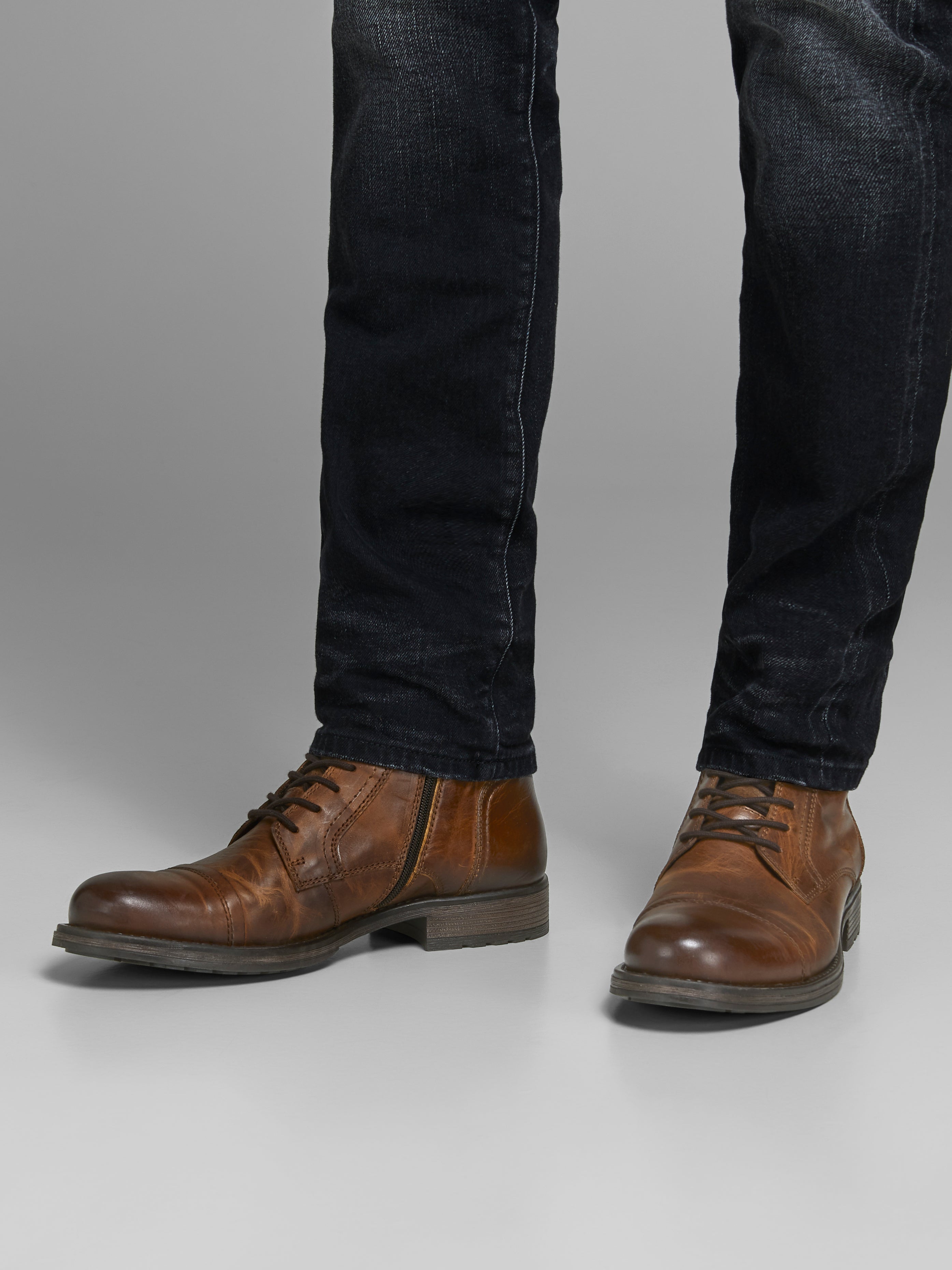 Bottes Amabile cuir lisse sans lacets marron De Niro