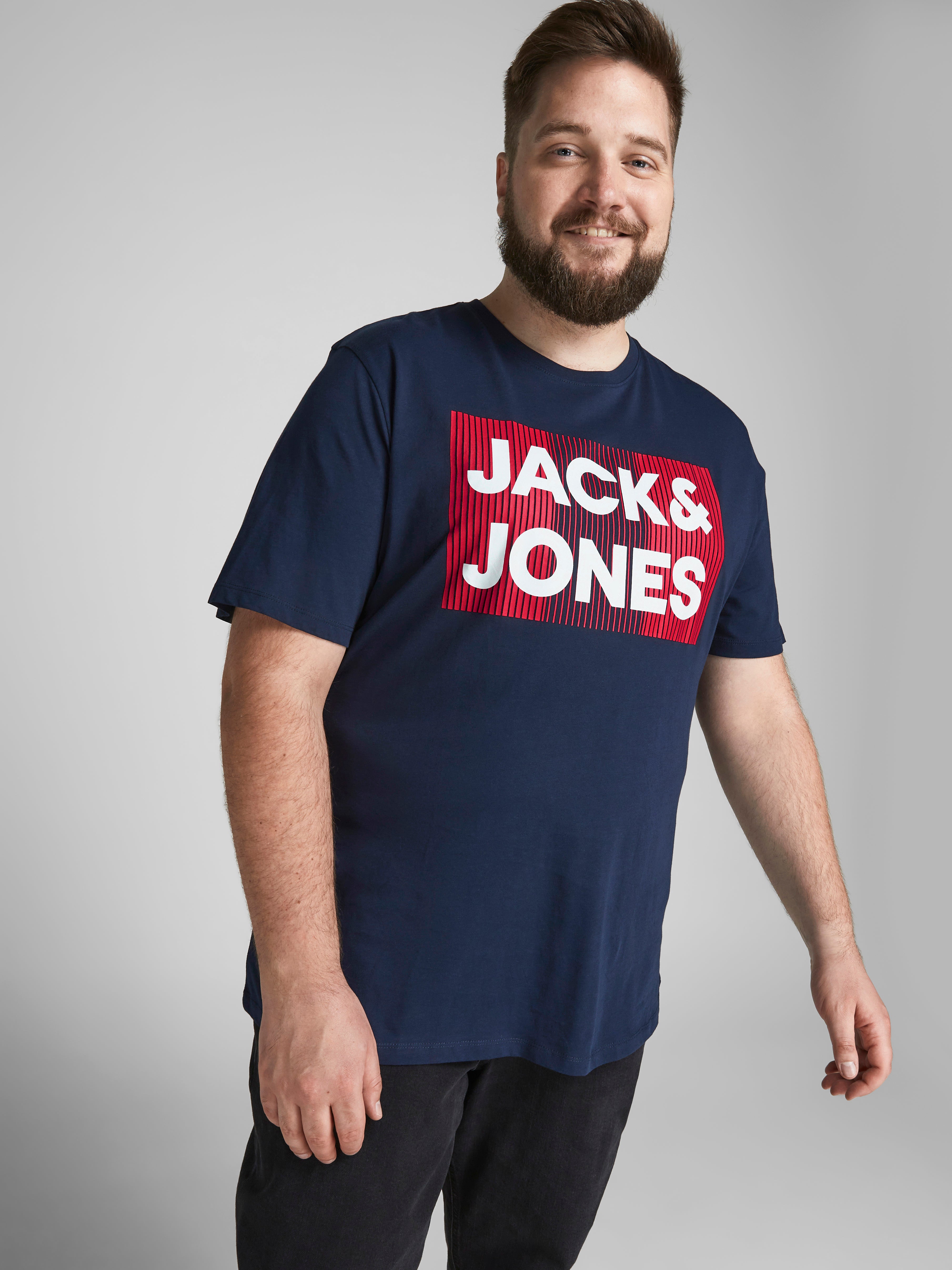 biggest t shirt size