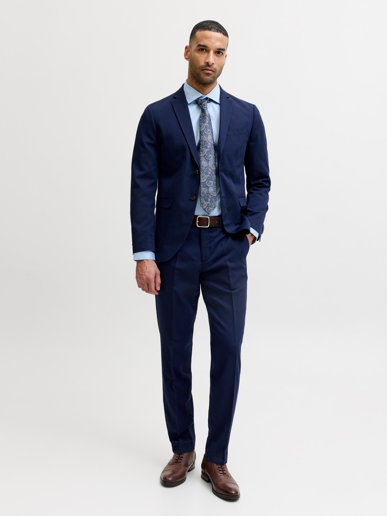 PG Uomo Abito A Un Bottone Tre Pezzi Peak Risvolto Da Sposo Abiti Da Sposo Prom Casual 105747619 PG Uomo Abito A Un Bottone Tre Pezzi Peak Risvolto Da Sposo Abiti Da Sposo Prom Casual 105747619