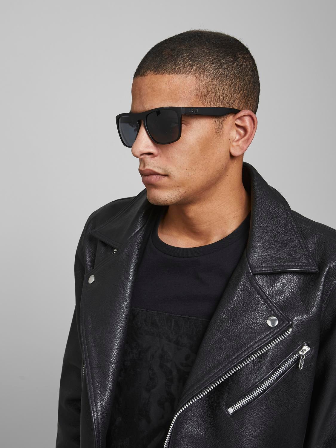 Des lunettes de soleil Plastique Noir Jack Jones