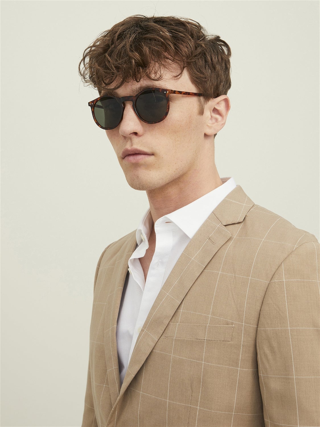 Des lunettes de soleil Plastique Marron clair Jack Jones