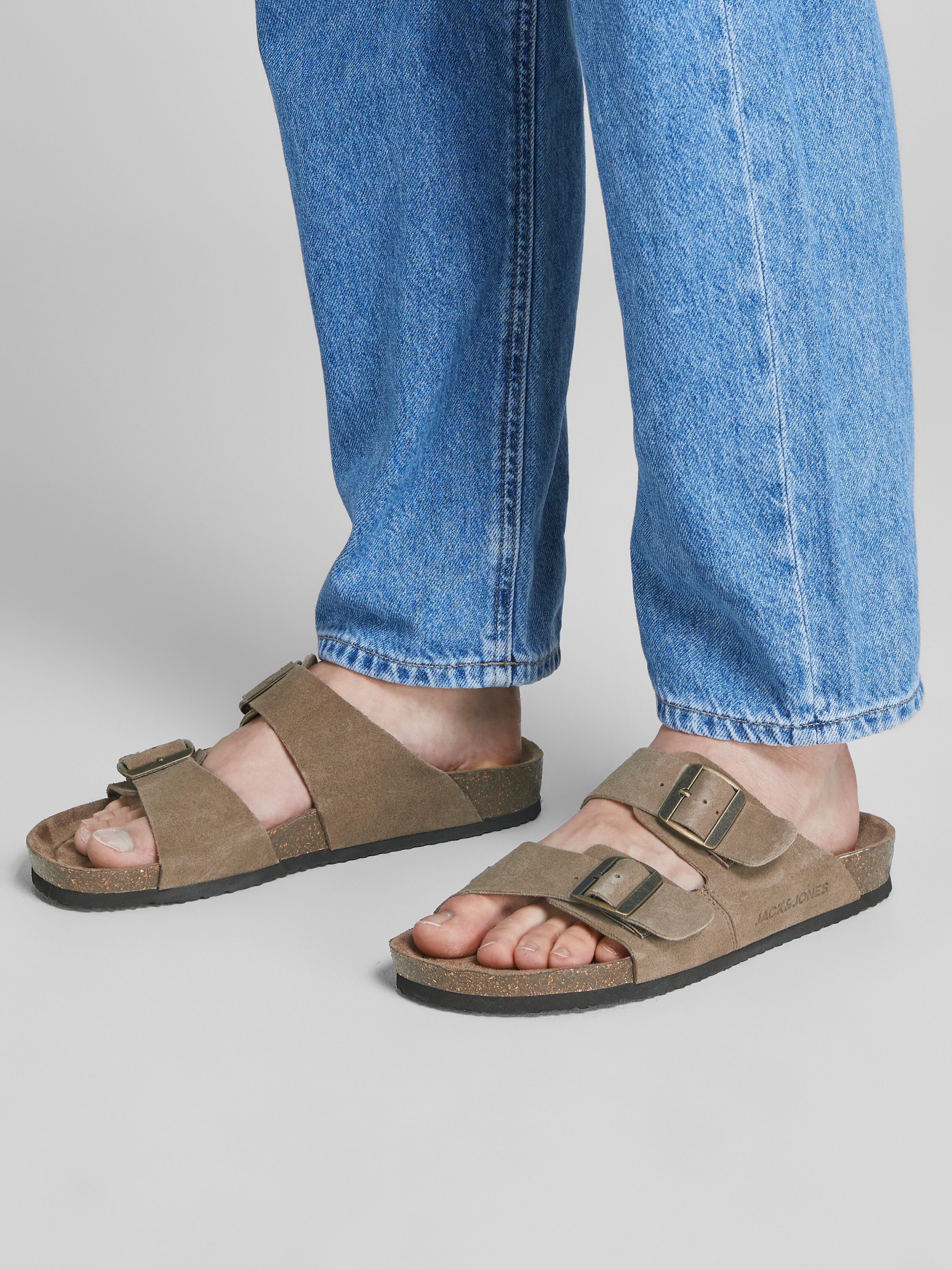 Suede Sandals with 30% discount! | Jack 