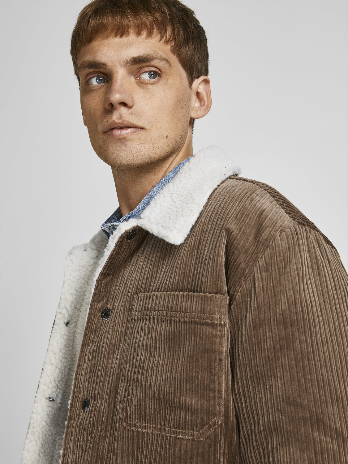 Corduroy worker Jacket with 40 