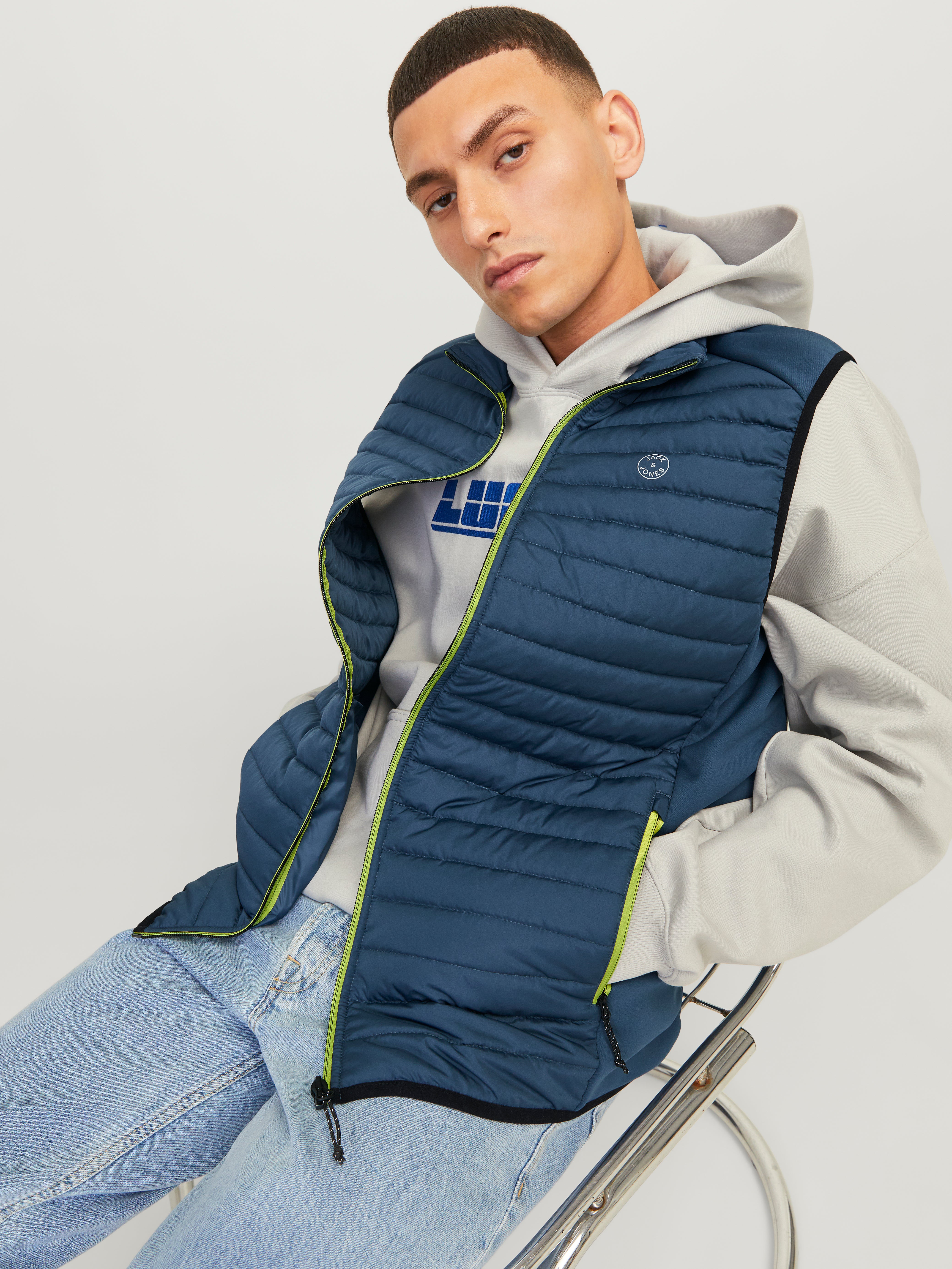 Men's Gilets & Body Warmers | JACK & JONES