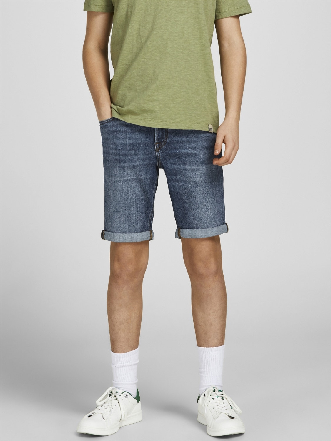 Jack & Jones Regular Fit Denim shorts For boys -Blue Denim - 12202234