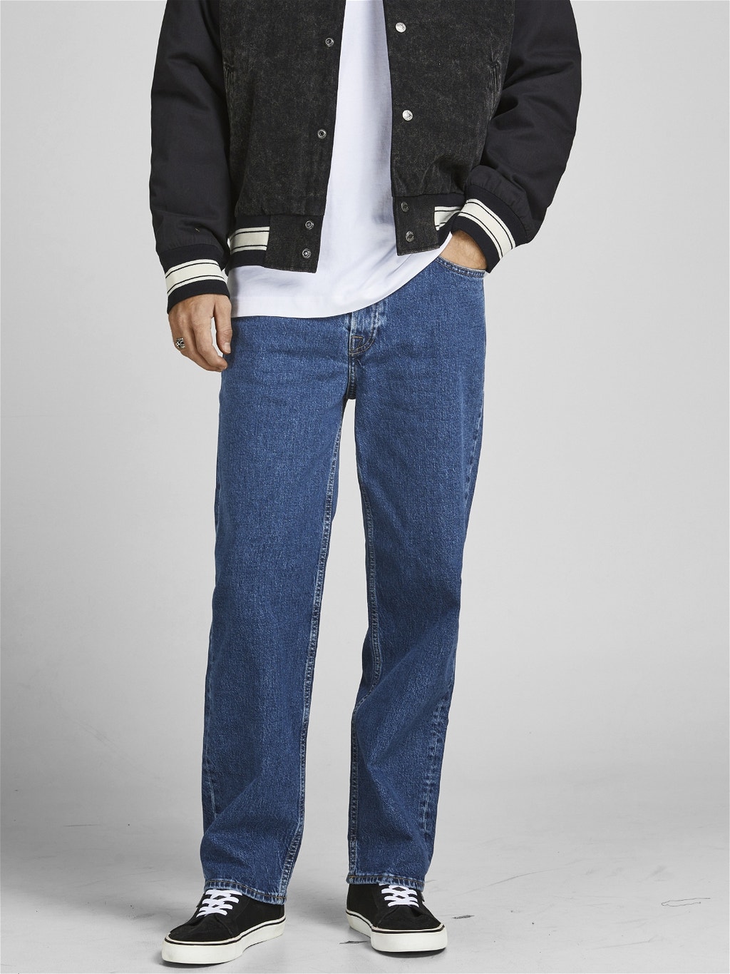 chris original cj 920 loose fit jeans