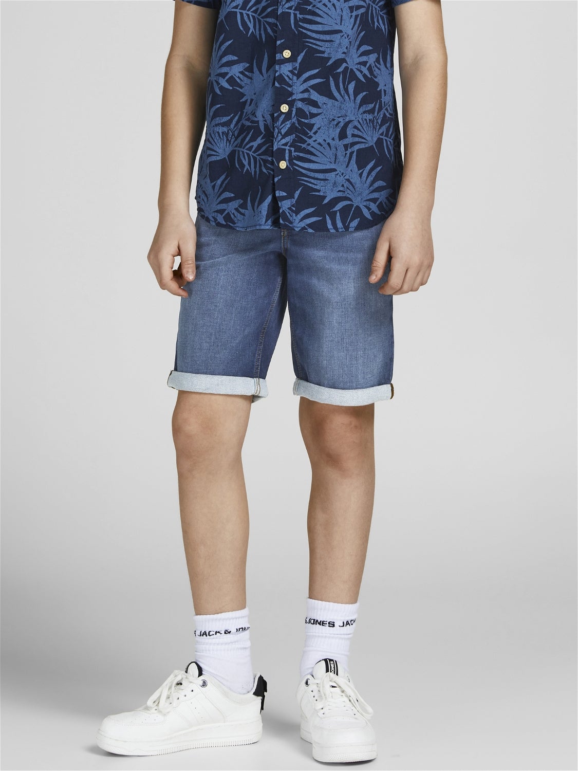 Mode Spijkershorts Korte broeken UpFashion Spijkershort blauw-wit casual uitstraling 