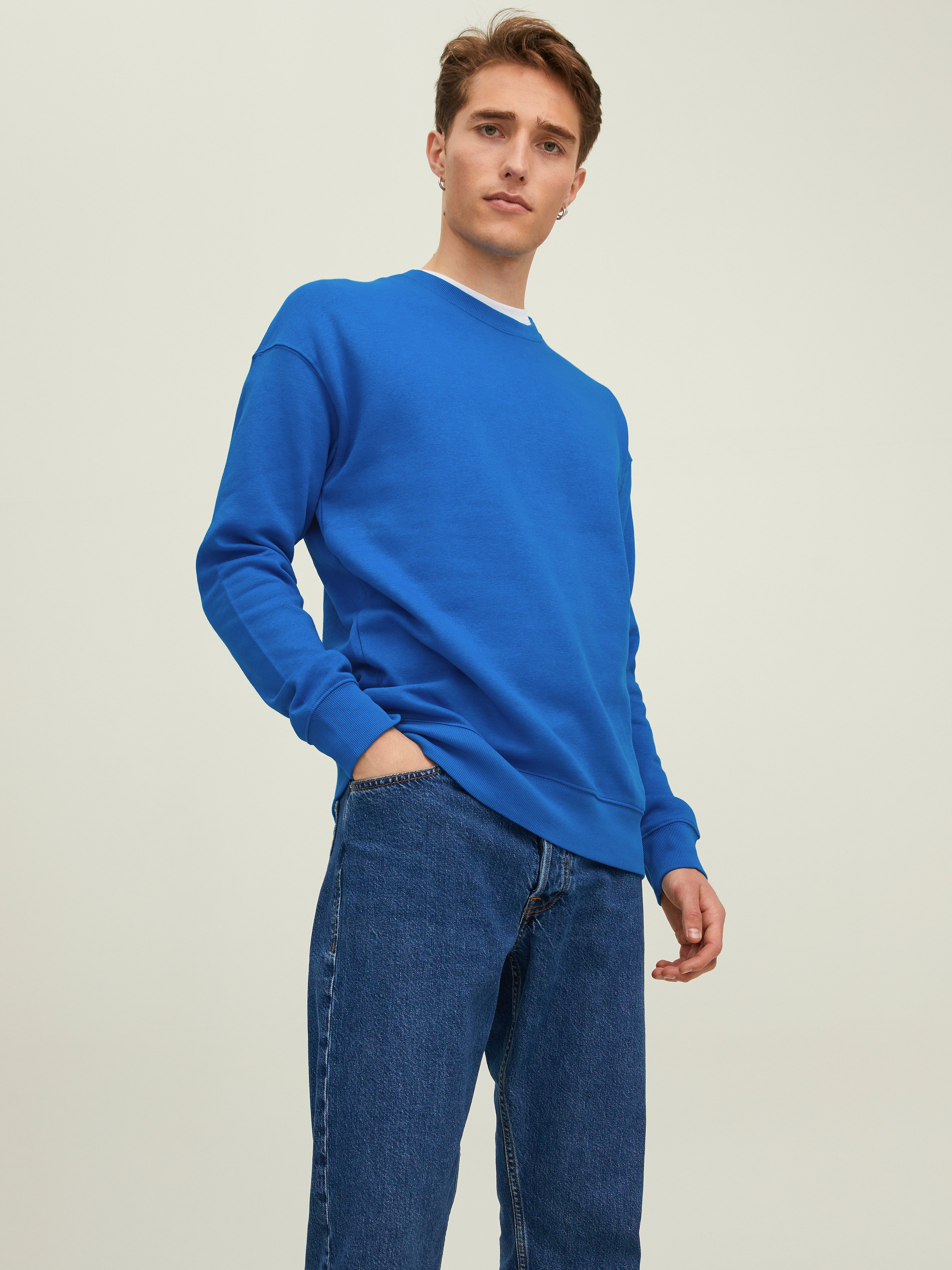 v-neck Knitted Pullover | Black | Jack 