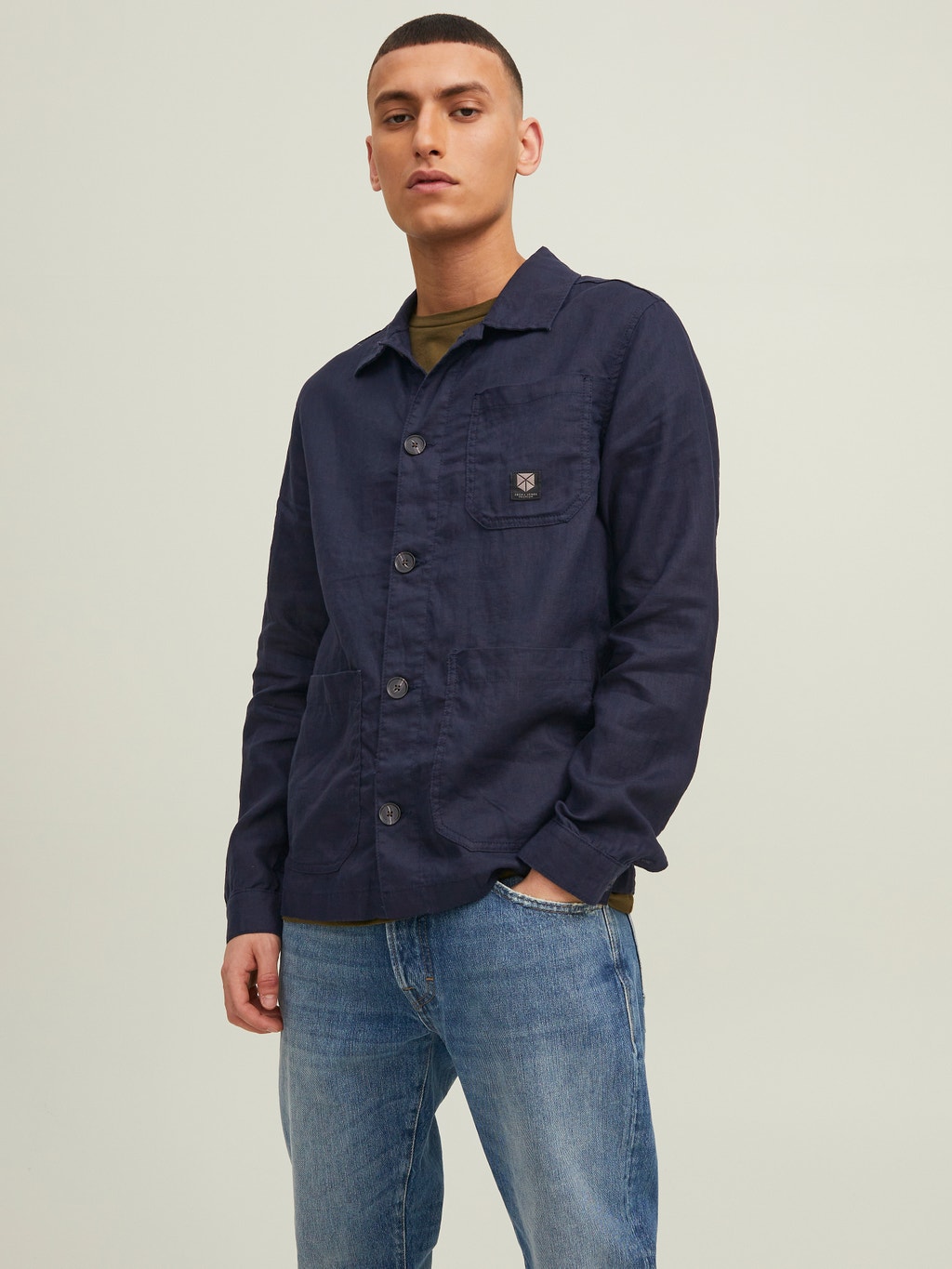 jack and jones worker