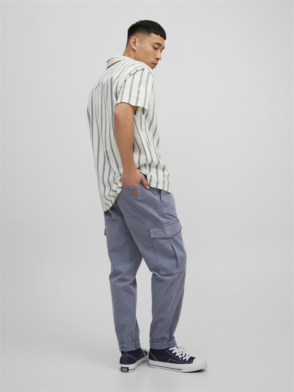 Jack & Jones Wide Fit „Cargo“ stiliaus kelnės -Grasaille - 12210207