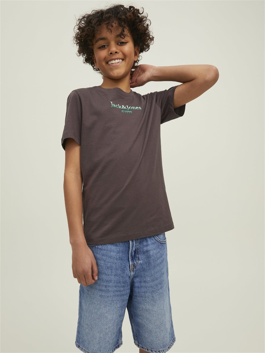 boys brown t shirt