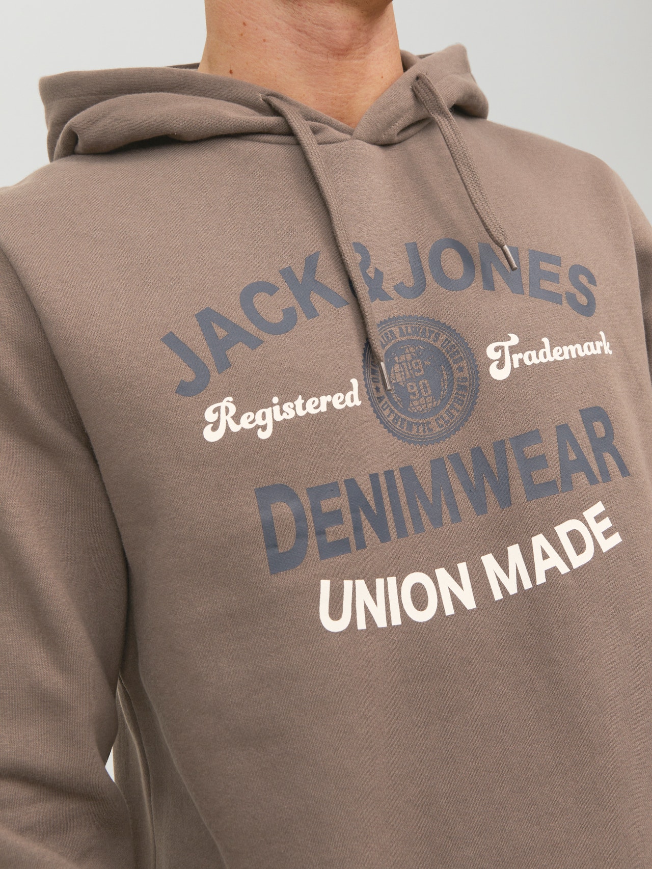 Sweat à capuche Jack & Jones pour homme, disponible en différentes  couleurs, logo poitrine à l
