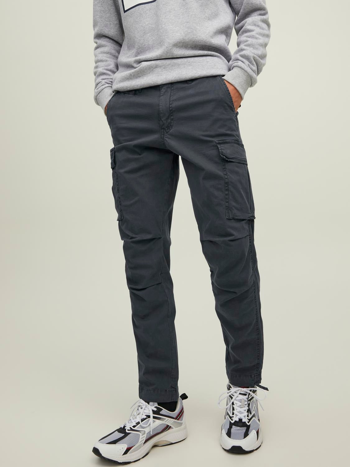 Loose Fit Cargo trousers with 40% discount! | Jack & Jones®