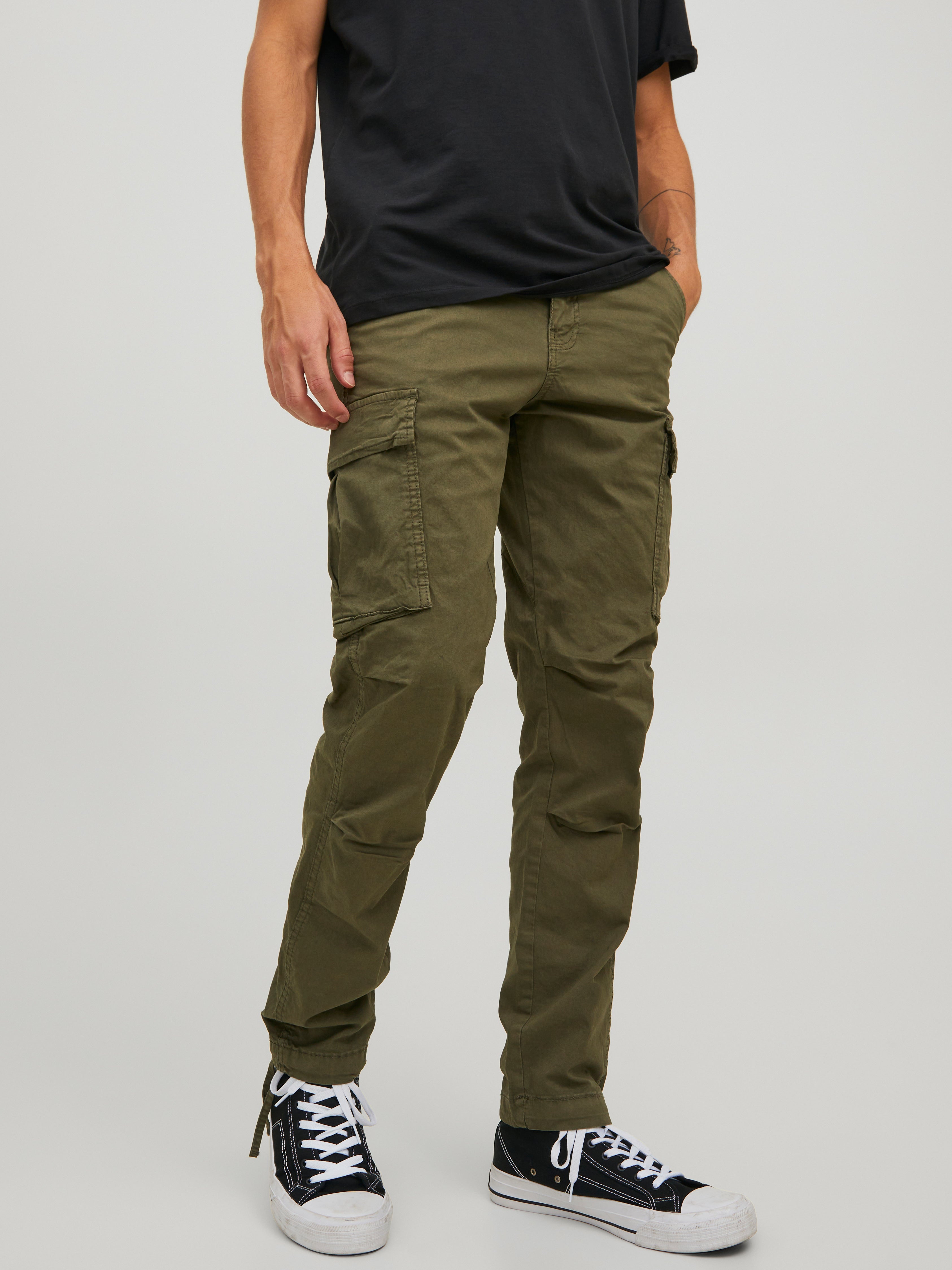 Jack & Jones Intelligence slim fit cargo trousers in green | ASOS | Slim  fit cargo pants, Pants outfit men, Green cargo pants outfit