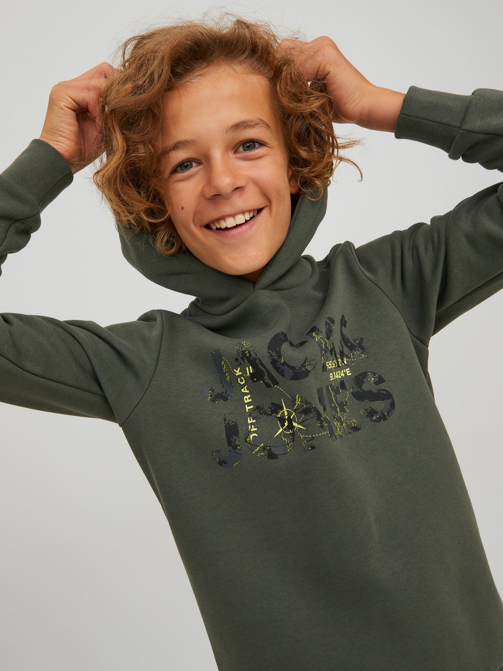 boys-graphic-logo-hoodie-with-30-discount-jack-jones