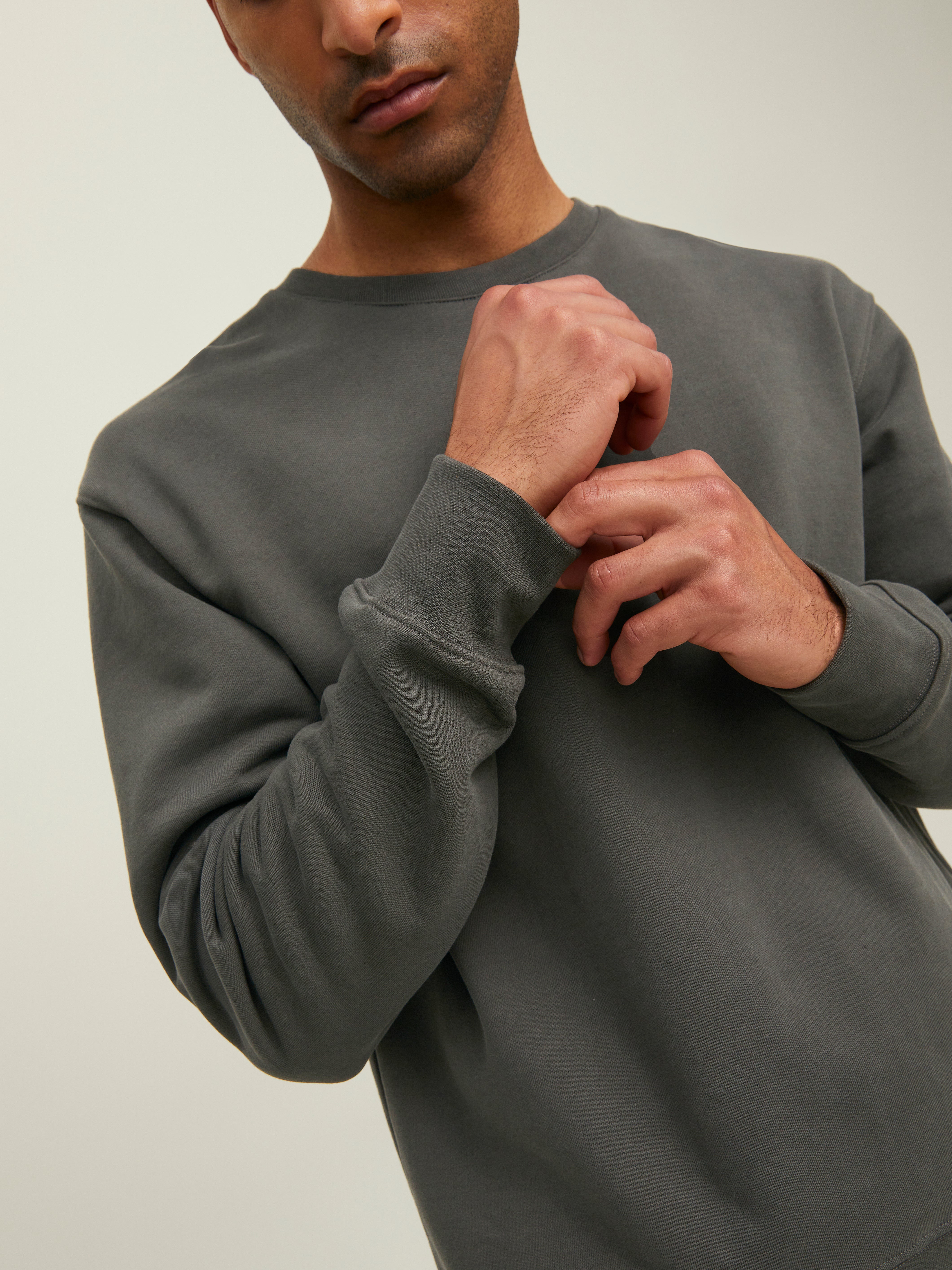 RDD Plain Sweatshirt | Dark Green | Jack u0026 Jones®