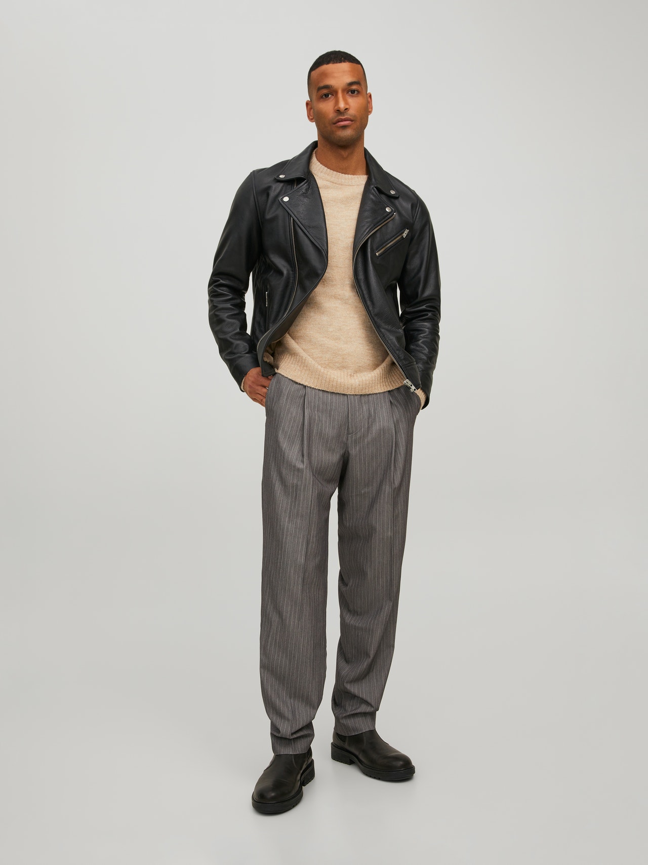 Jack & Jones Wide Fit Chinos -Grey - 12219921