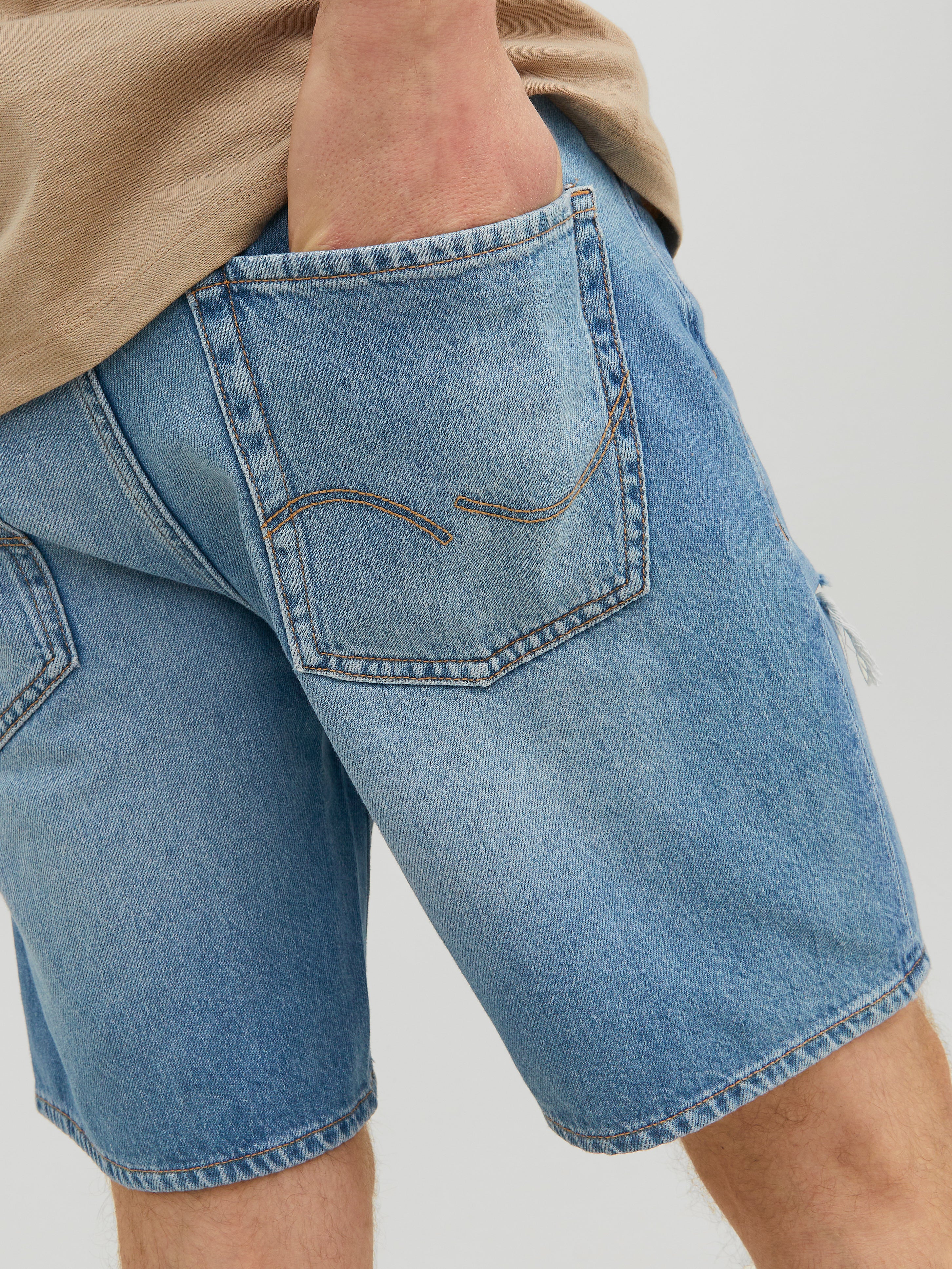 Relaxed Fit Denim shorts | Medium Blue | Jack & Jones® 