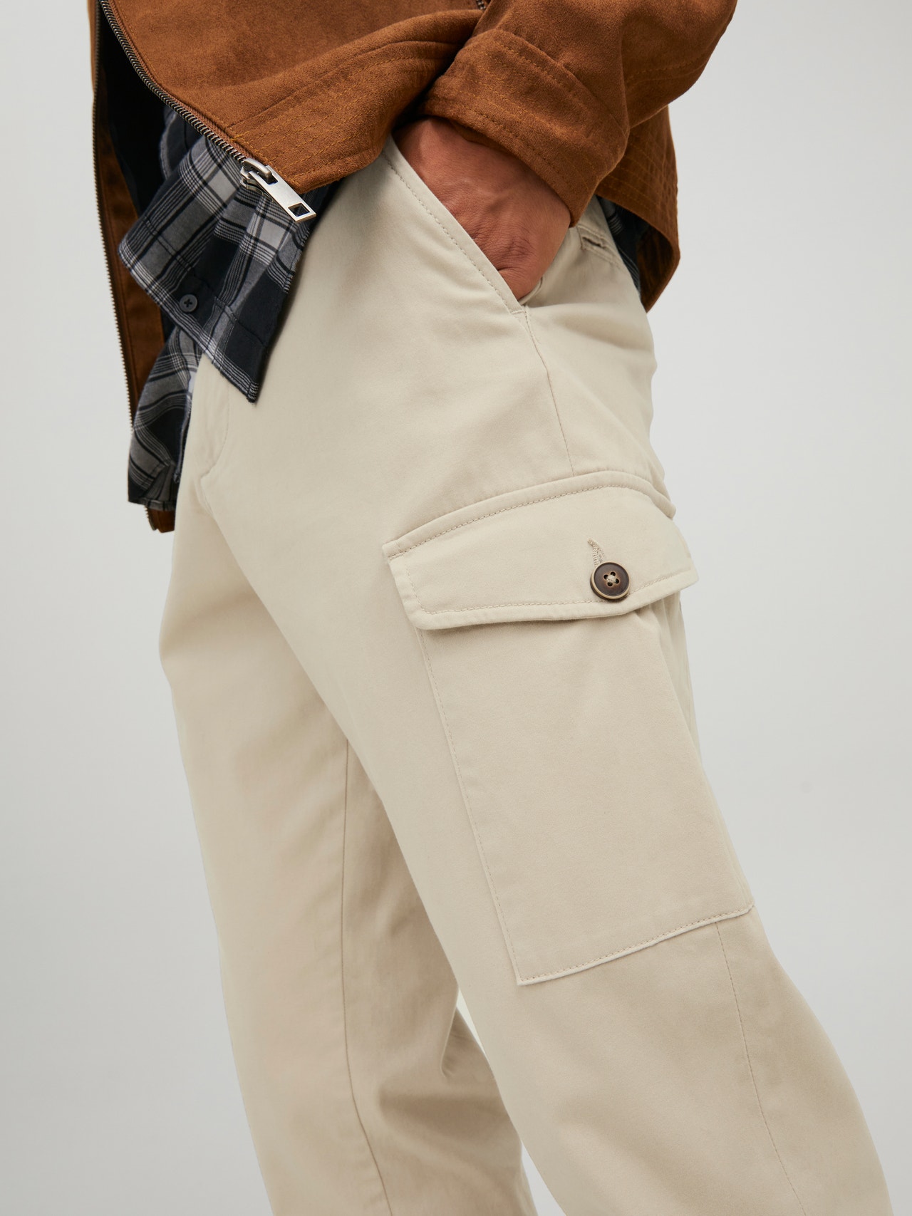 Jack & Jones Regular Fit Cargo trousers -Oxford Tan - 12224001