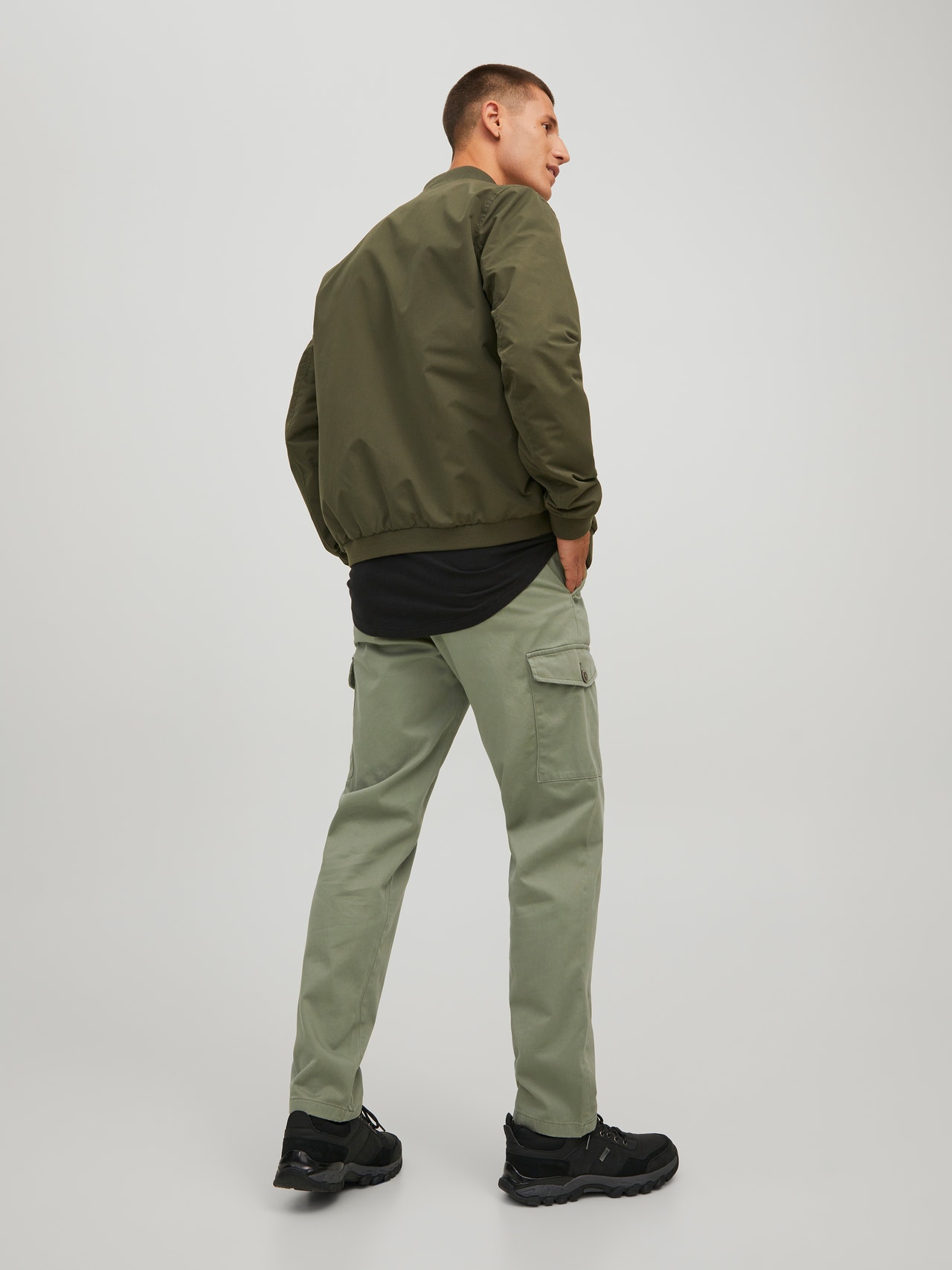 Jack & Jones Regular Fit Cargo trousers -Deep Lichen Green - 12224001