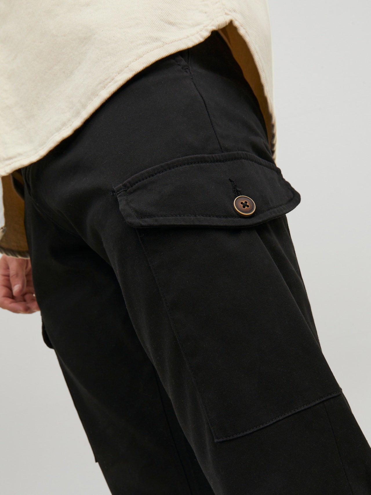 Jack & Jones Regular Fit Cargo trousers -Black - 12224001