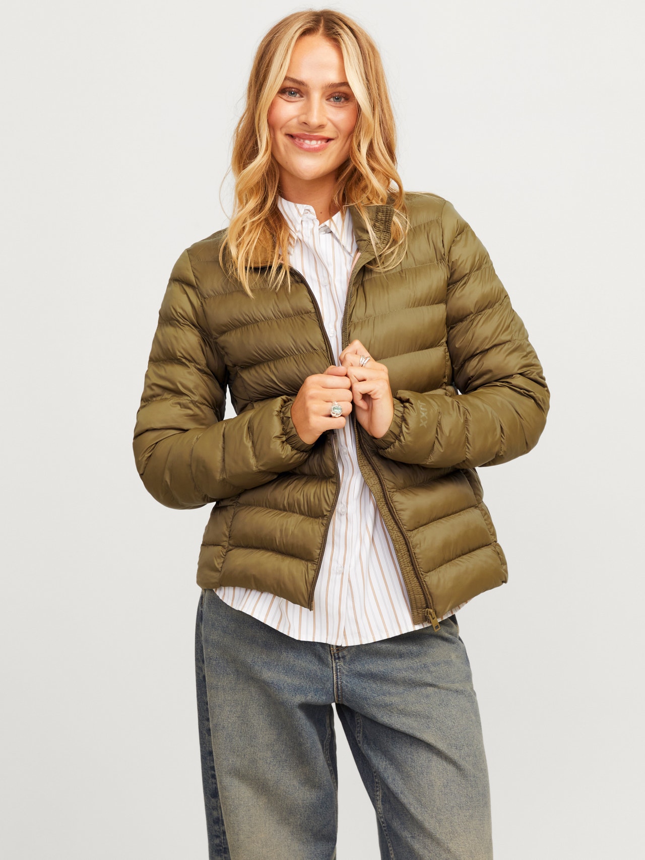 JACK & JONES Doudoune Sans Manches JXNORA – Gilet Matelassé Résistant à L'Eau, Idéal Mi-Saison Homme