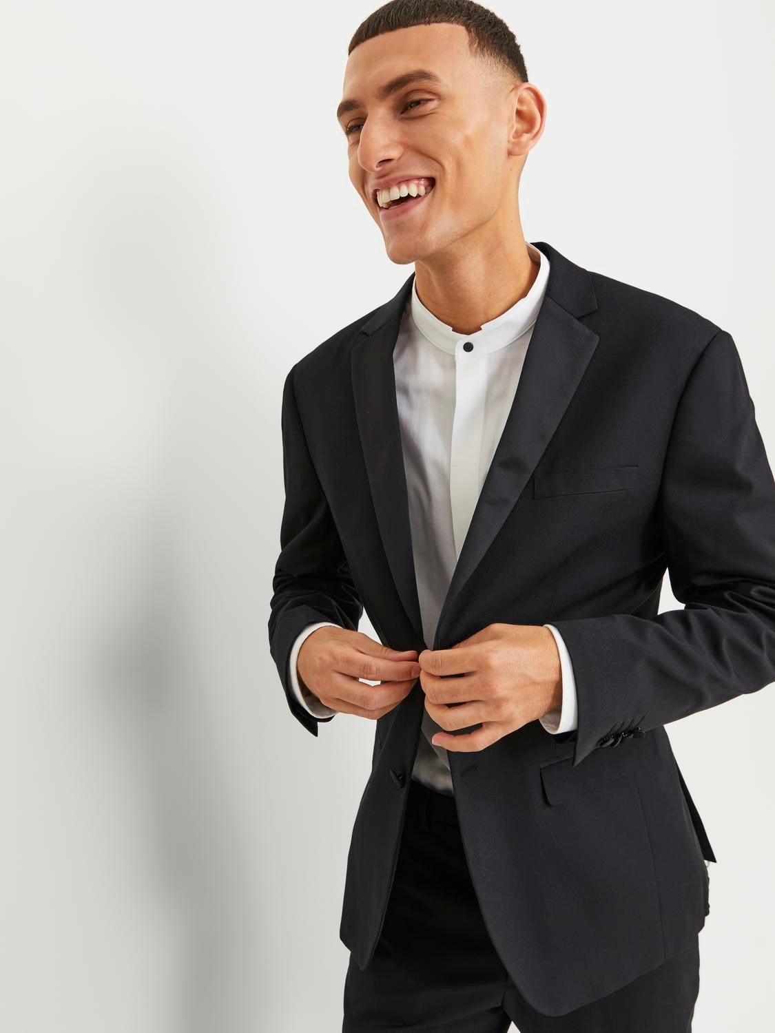 Blazers for men: Black, Blue, Grey, White & More | JACK & JONES