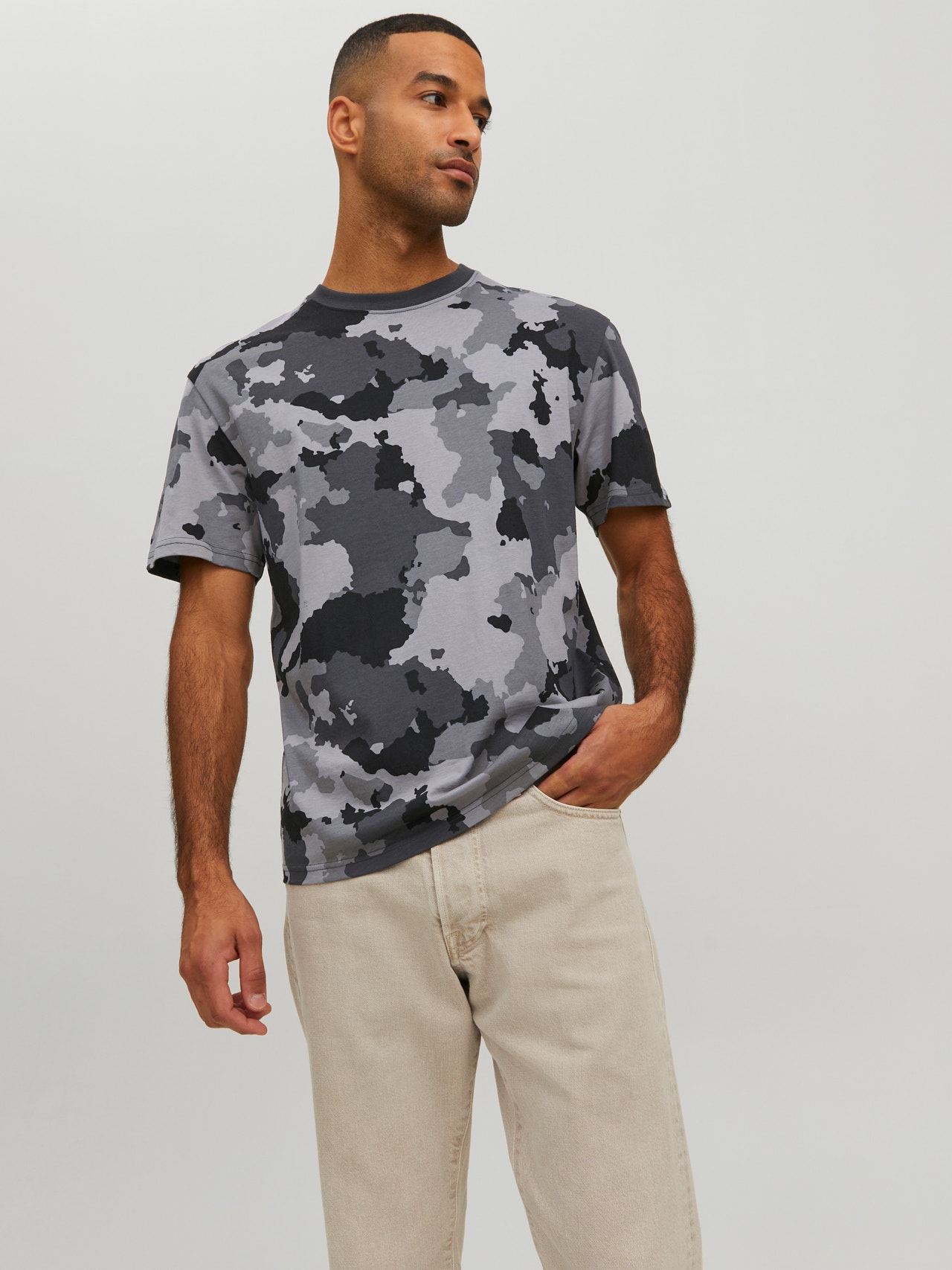 Camouflage O-Neck T-shirt with discount! | Jack & Jones®