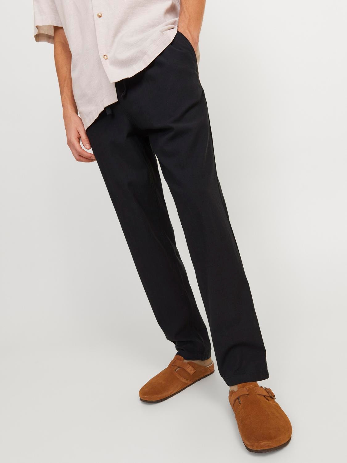 Pantalones clásicos Tapered Fit, Negro