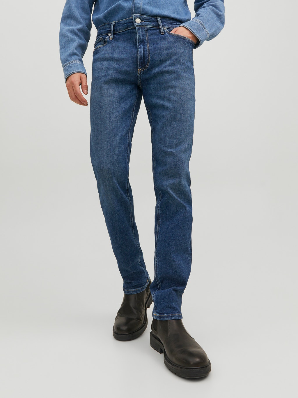 Lake Taupo Encommium specificeren Regular Fit Regular rise Jeans | Medium Blue | Jack & Jones®
