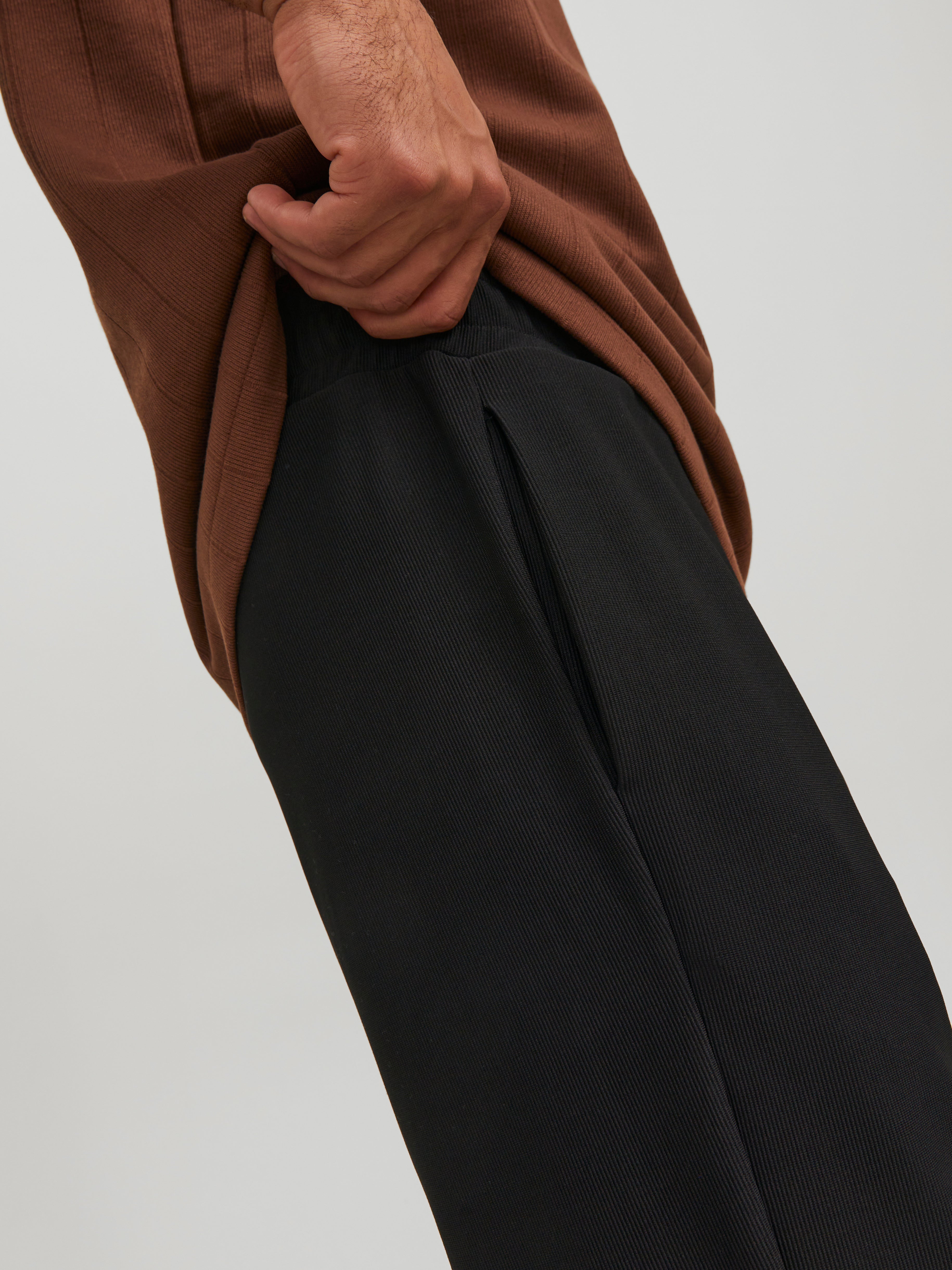 Relaxed Fit Joggers | Black | Jack & Jones®