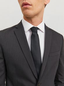 Cravatta Uomo Nero Con Sottili Righe Chiare (Pinstripe) - Taglia Unica, 145 X 8.5 Cm - Stile Moderno E Smart