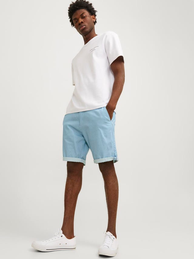 Light Blue Denim Shorts with Grey Athletic Shoes Outfits For Men