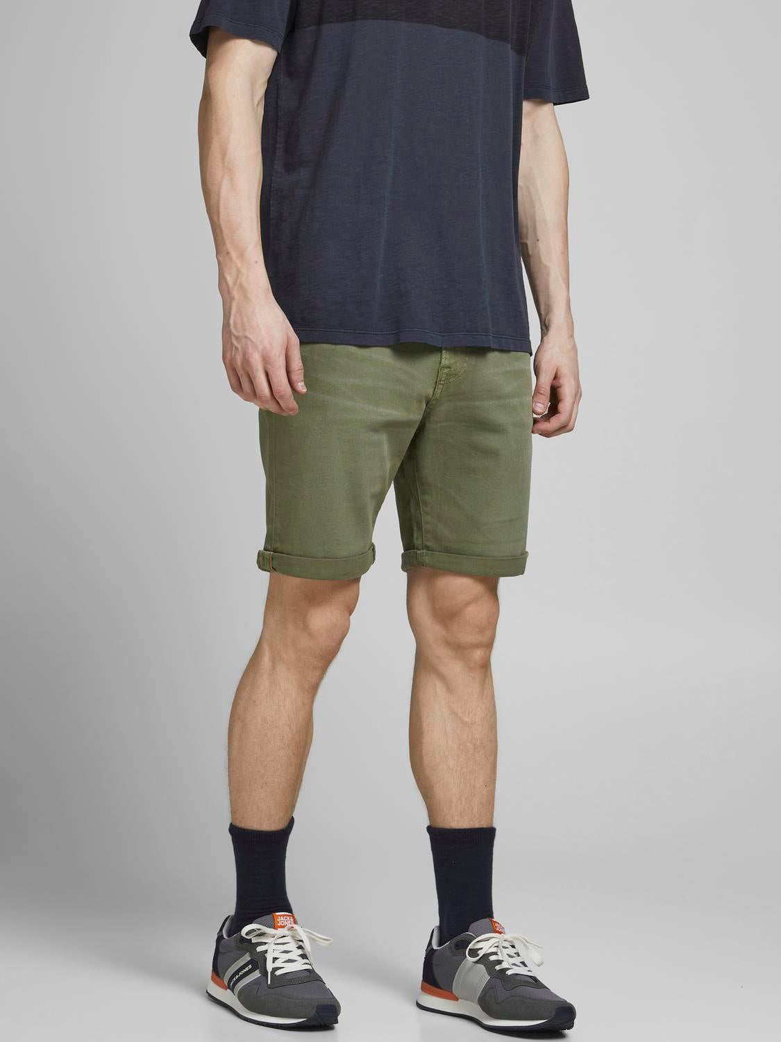 Normal Geschnitten Shorts