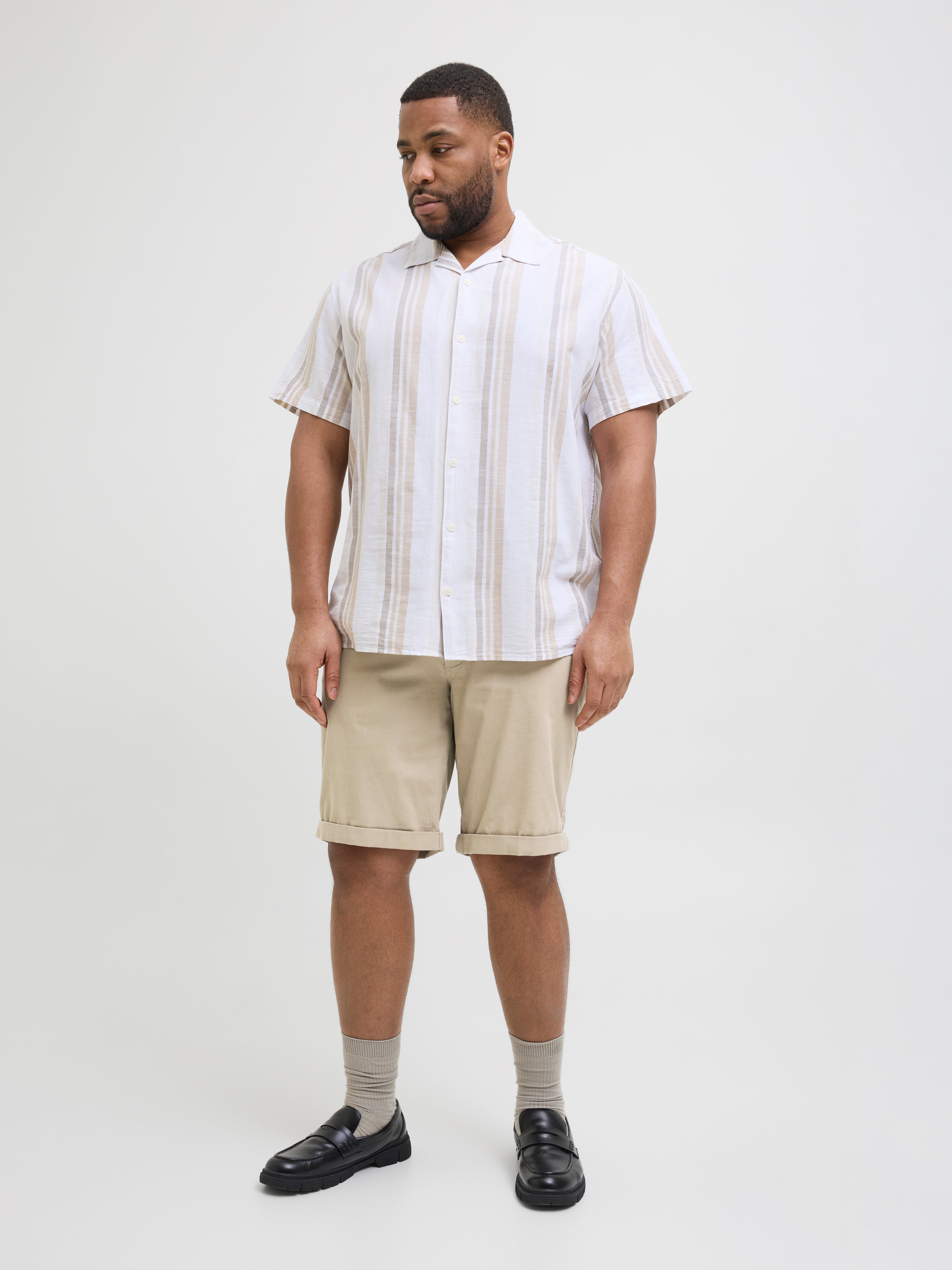 Thumbnail - Plus Size Regular Fit Chino Shorts