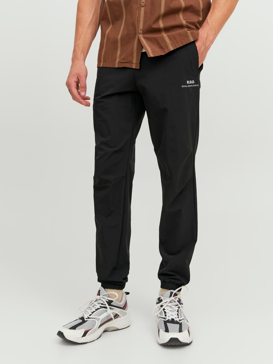 RDD Regular Fit Chino trousers | Black | Jack & Jones®