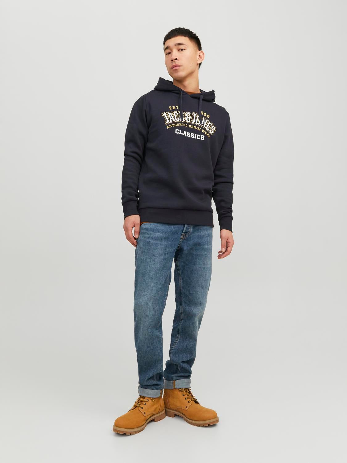 Navy hoodie black discount jeans