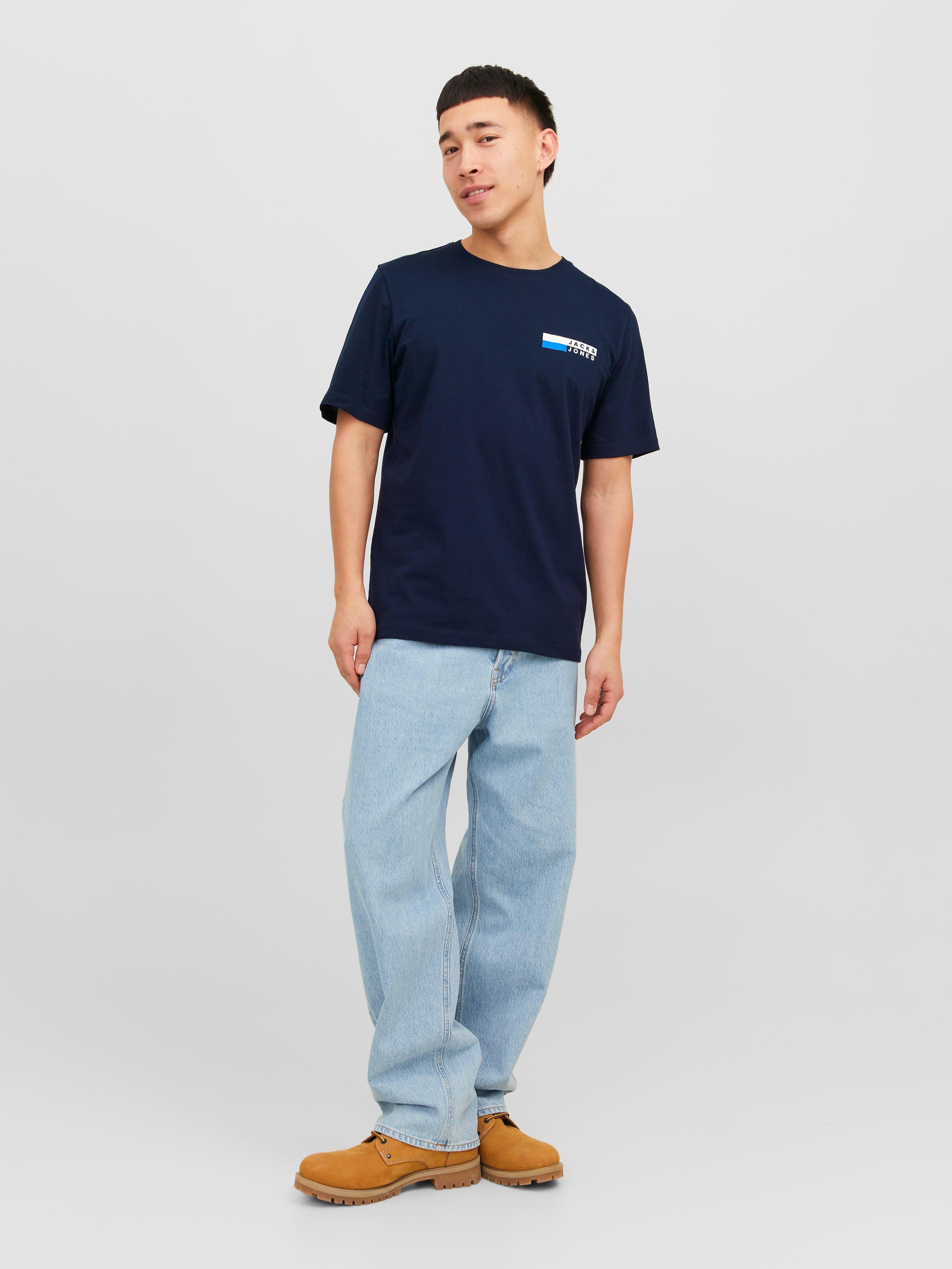 Thumbnail - Logo T-shirt