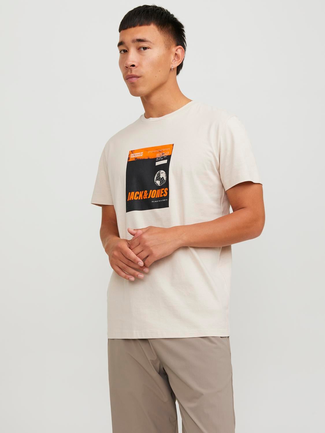 Plain & Graphic T-shirts for Men | JACK & JONES