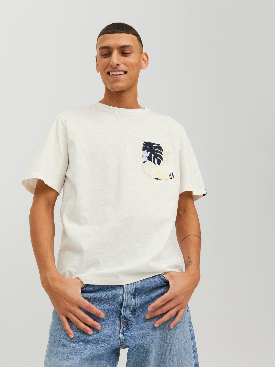 Jack & Jones Tropikalny Okrągły dekolt T-shirt -Cloud Dancer - 12235290