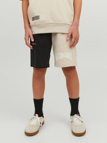 Jack & Jones Loose Fit Sweat shorts For boys -Tap Shoe - 12235693