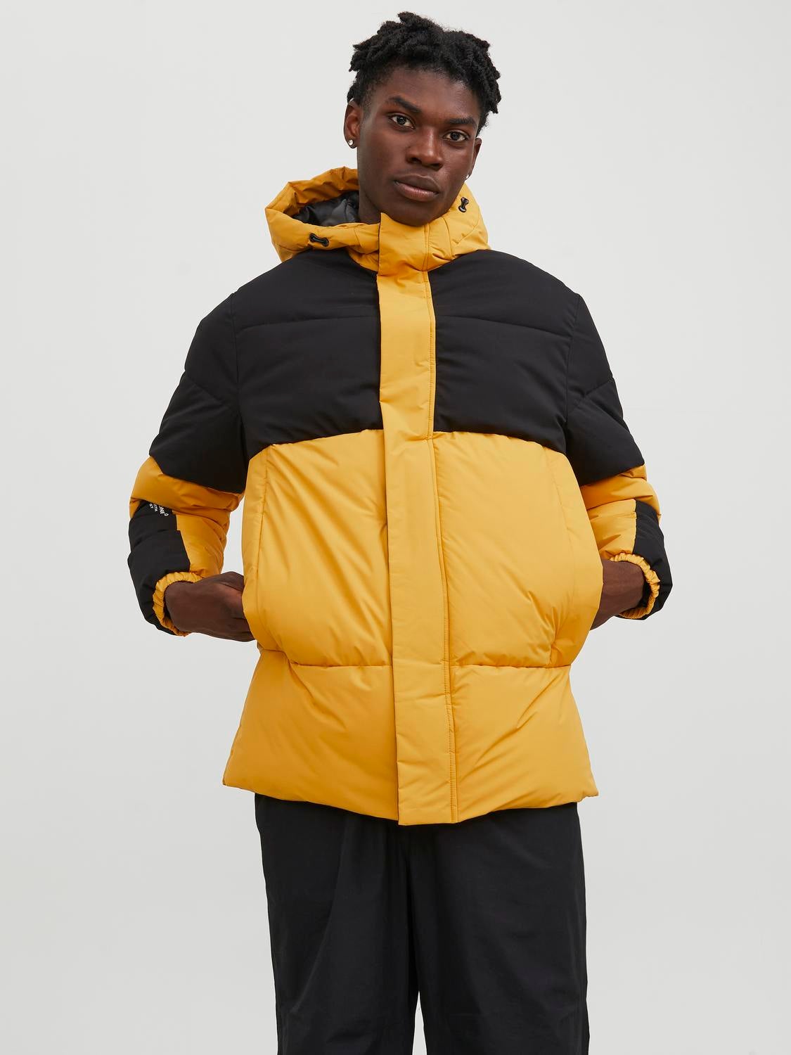 Black and yellow puffer jacket online