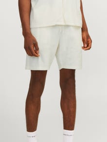 Jack & Jones Relaxed Fit Sweat shorts -Snow White - 12236582